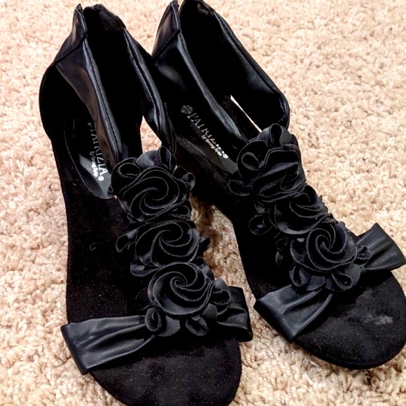 Spring Step Shoes - 🌹🌹Spring Step black Sandals Size 8 Like New🌹🌹